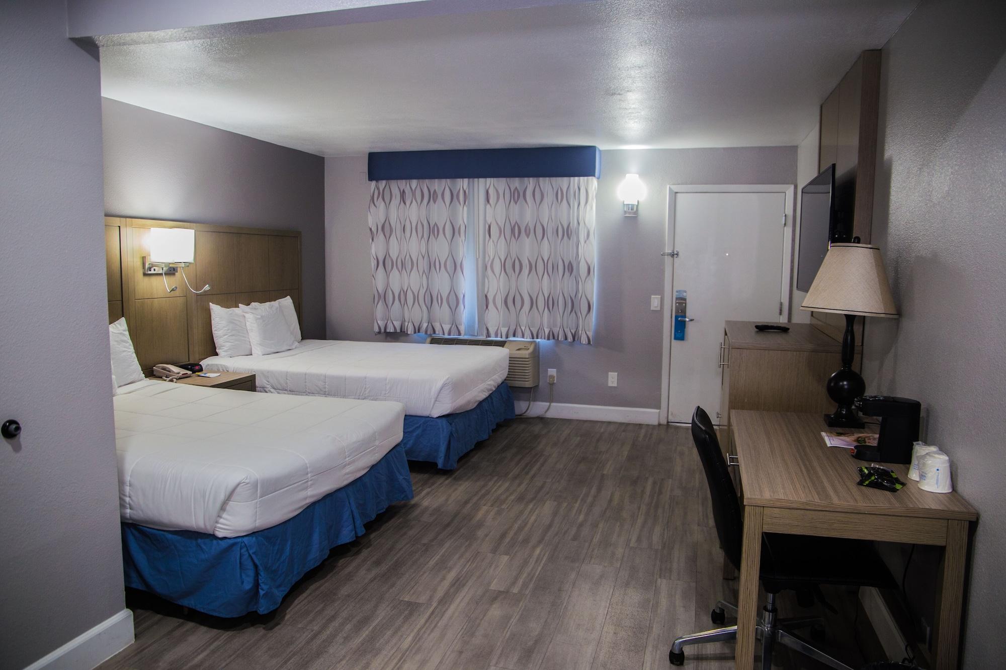 Hotel Days By Wyndham Redwood