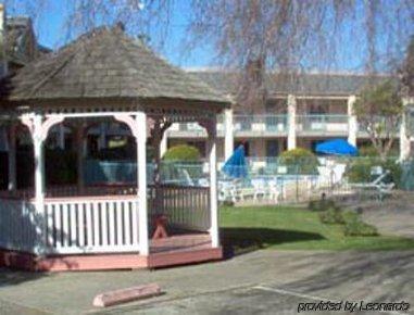 Days By Wyndham Redwood Hotel Redwood City